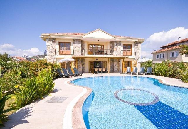 Havuzlu Villa Izmir Eksteriør billede